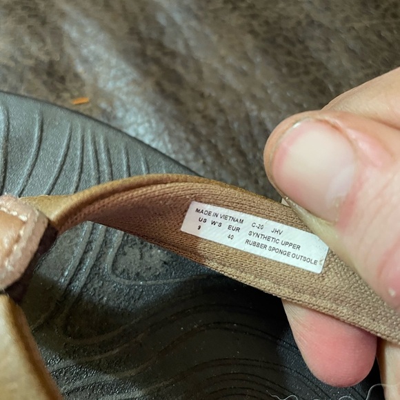 Reef Women’s Flip Flop Sandals Size 9 Brown Black Comfortable Beachwear - Picture 5 of 5